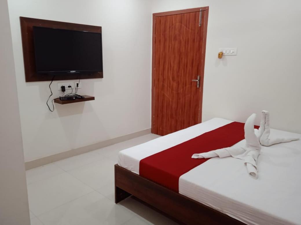 Hotel Haren Grand Guwahati Dış mekan fotoğraf